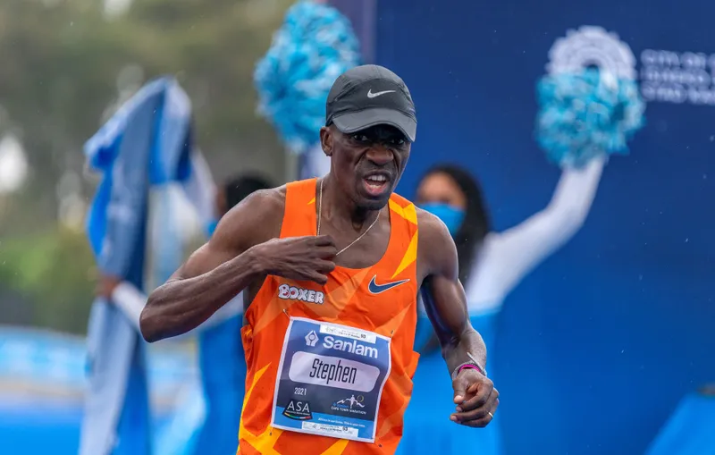 Mokoka’s quest for fourth Sanlam Cape Town Marathon title will have to wait a little longer