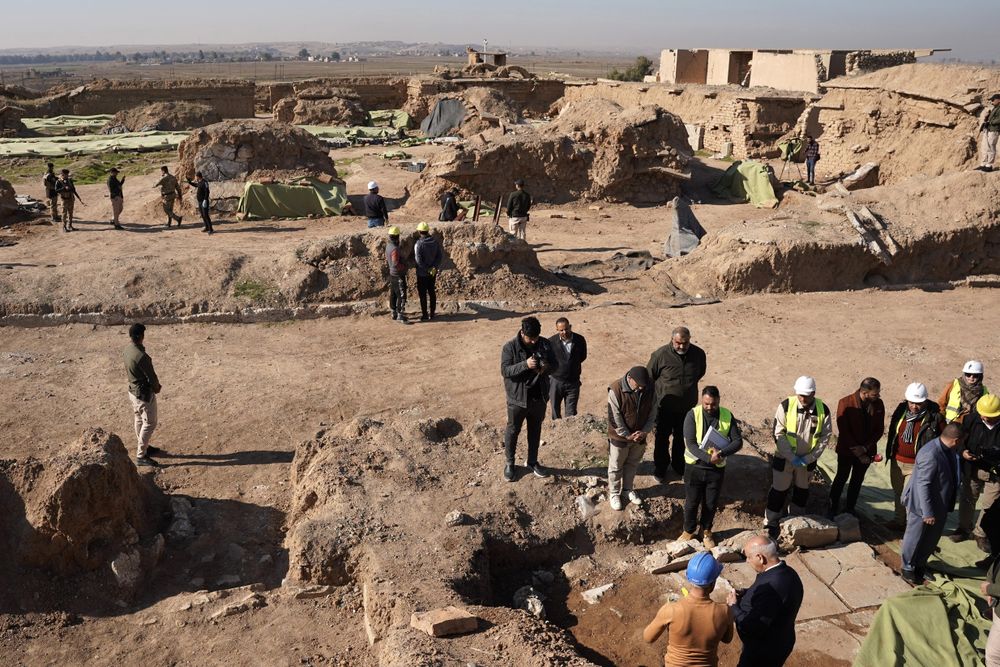 Iraqi archaeologists piece together ancient treasures ravaged by IS ...