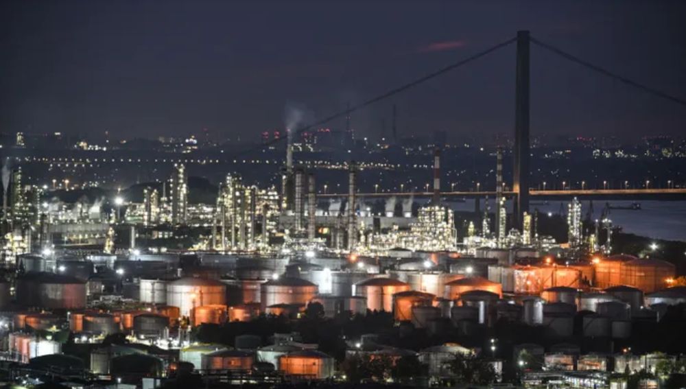 From crude paradox to refined power