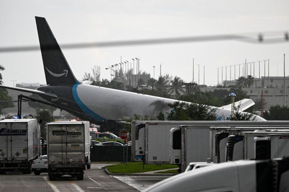 Five dead, five injured after Amazon cargo plane overshoots Miami runway