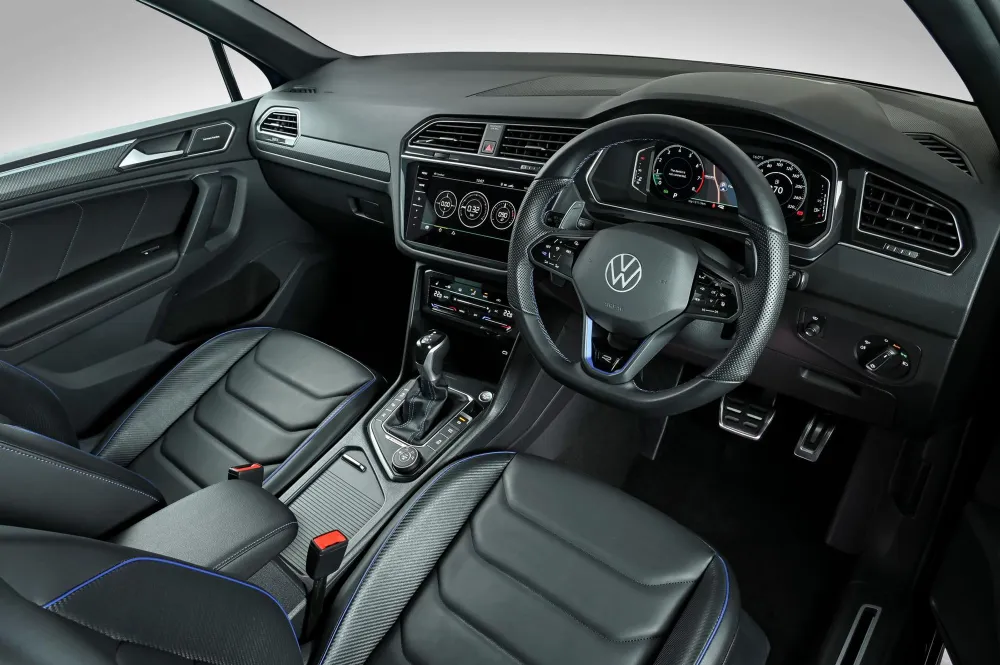 2022 Volkswagen Tiguan R interior