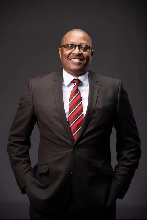 Lonwabo Patrick Kulati empowers workplace underdogs in new book ‘Take the Gap’
