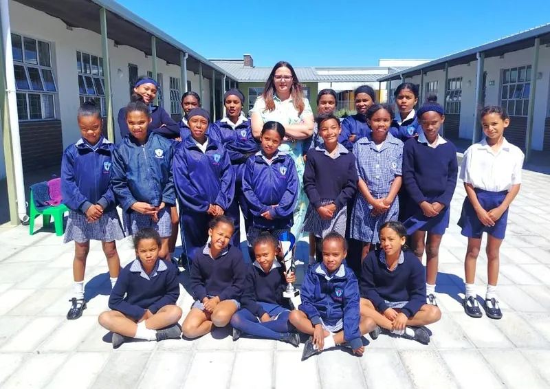 Perivale Primary netball coach receives top sports award