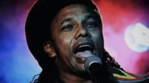 Melvyn Matthews, 'Weekend Special' hitmaker, dies at 67