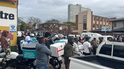 Marchers block access to Durban refugee reception centre as asylum seekers queue