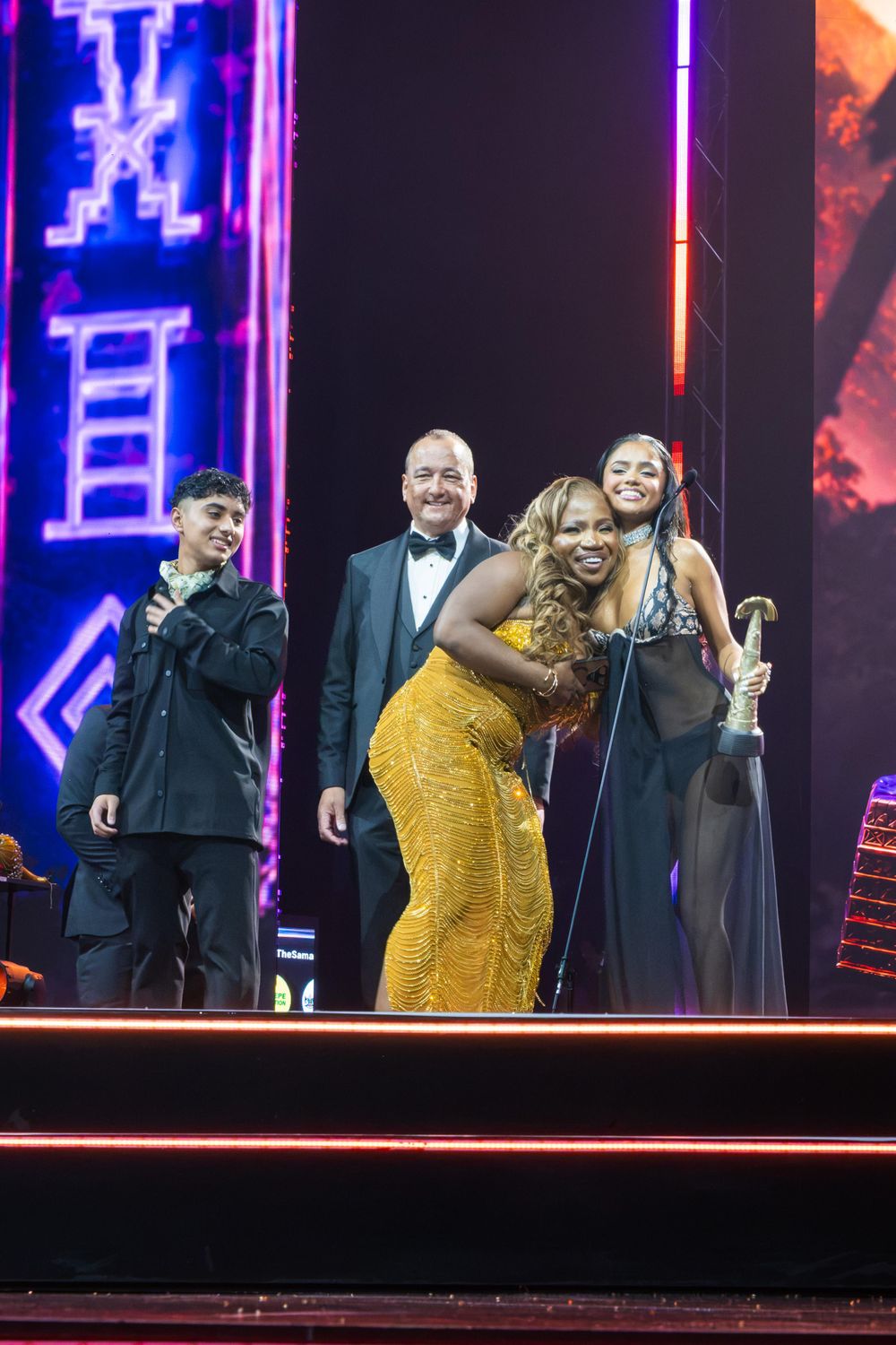 SAMA32 Gewinner: HLE, Mzukulu, Tyla, Oskido und weitere räumen die ...