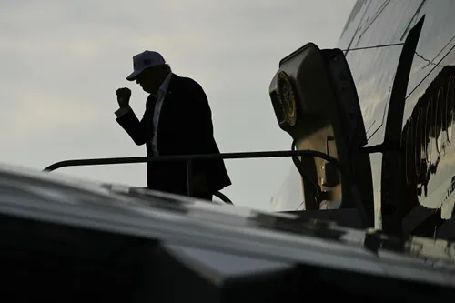 Trump pokes the UK, and Ireland’s unity debate catches fire