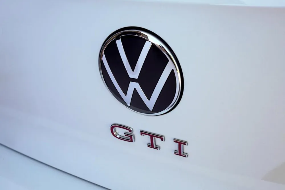 New VW logo with central GTI badge on Golf 8 GTI