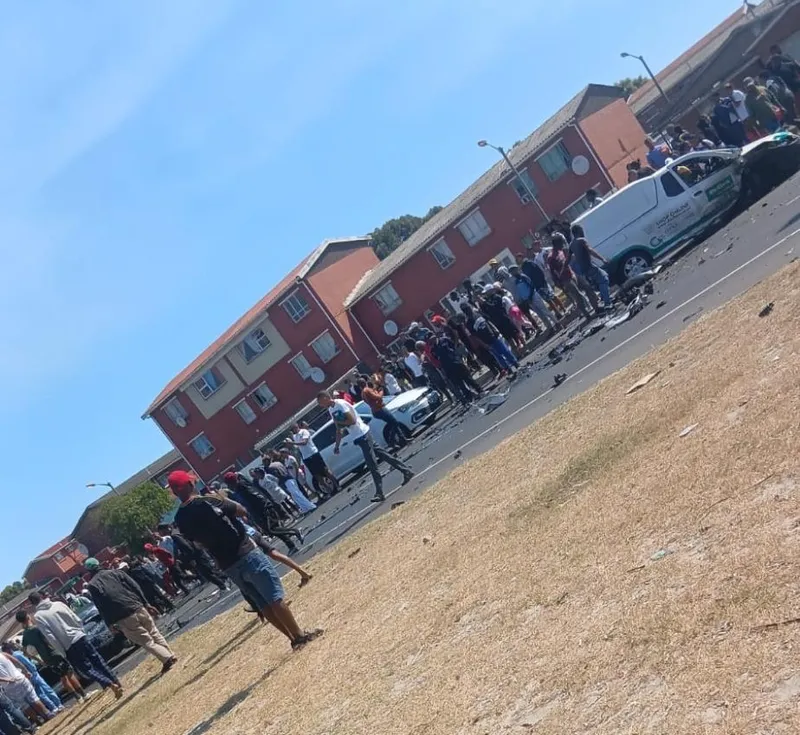 11 injured and man, 30, killed in Woodlands car crash