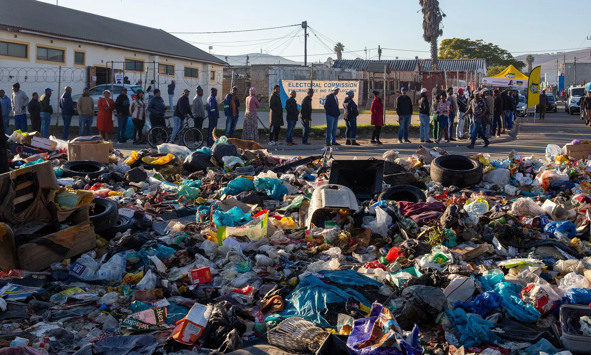 GALLERY: Capetonians aren't scared of long election day queues as they show up to vote - Vimarsana News
