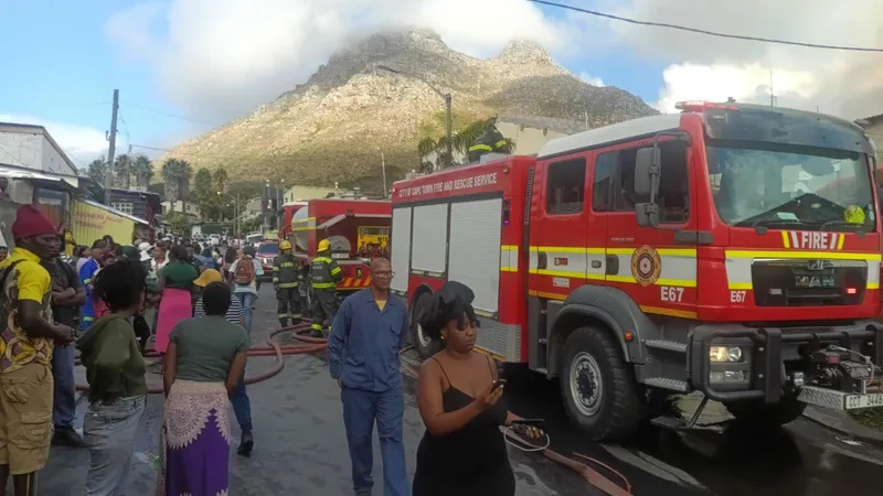Imizamo Yethu fire leaves residents homeless as firefighters battle blaze