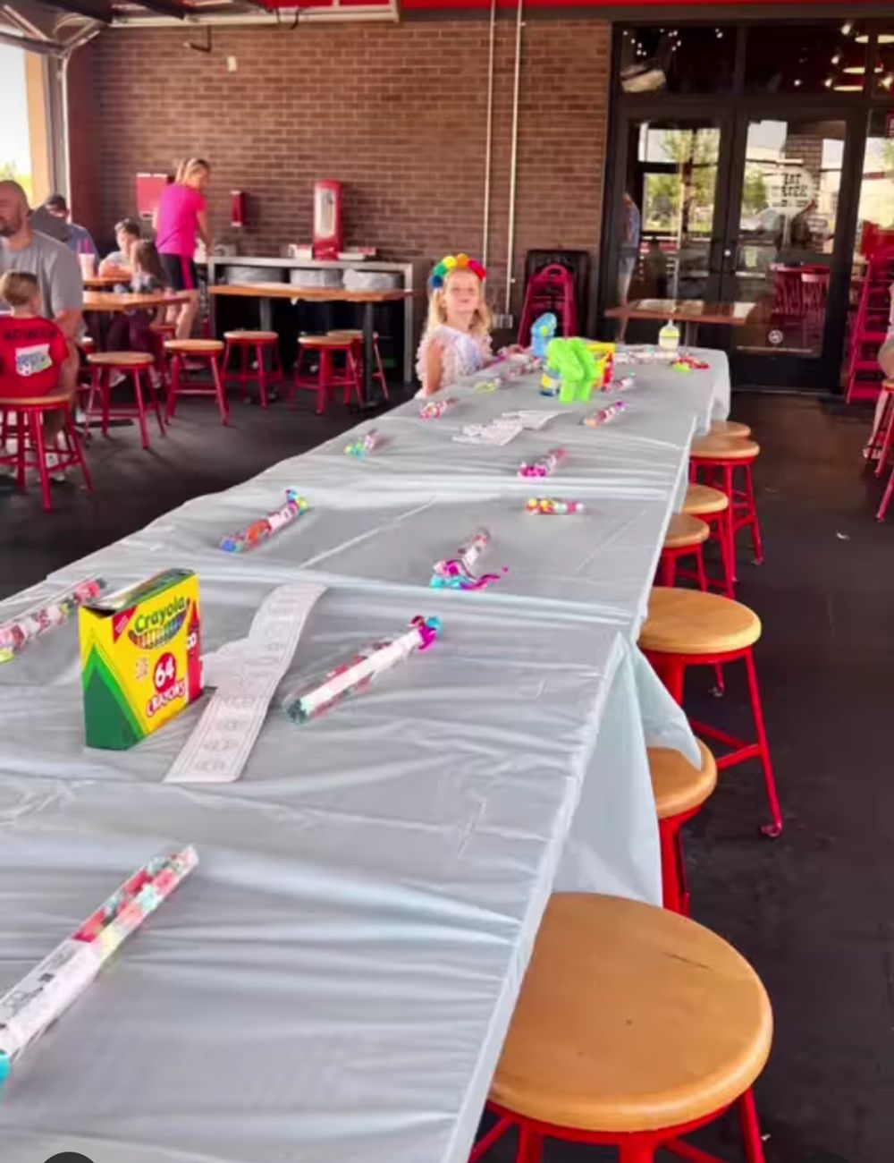 WATCH: Quick-thinking mom saves the day when no one shows up to ...