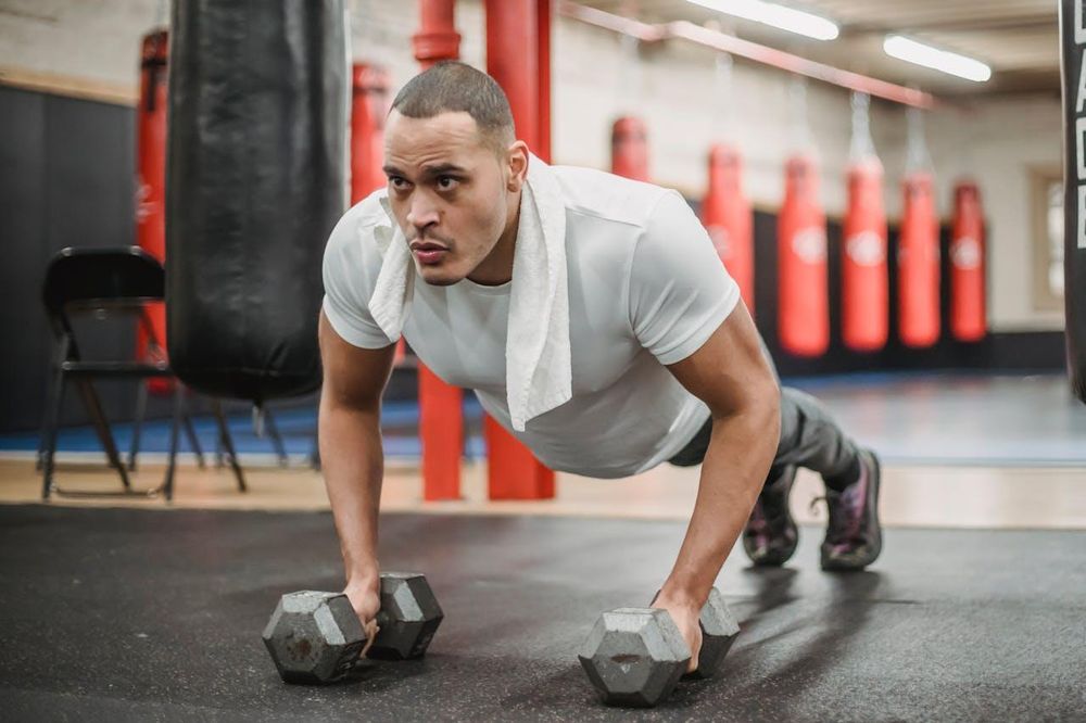 How to do push-ups like a pro: our tips for building muscle without injury