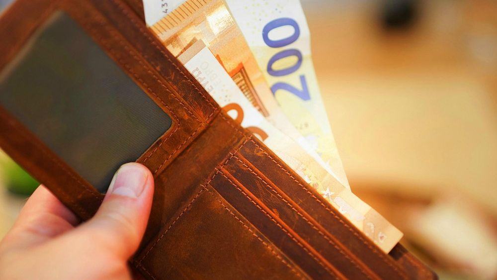 South Africans turn to credit as financial pressure builds