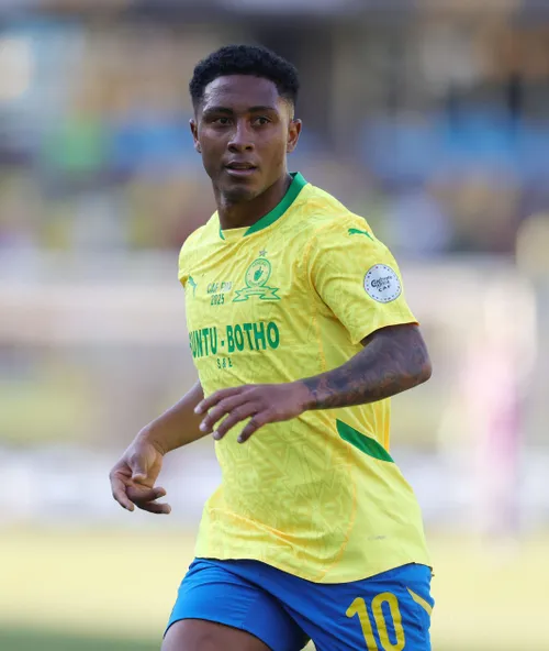 Lucas Ribeiro set for shock switch to Spanish second division strugglers