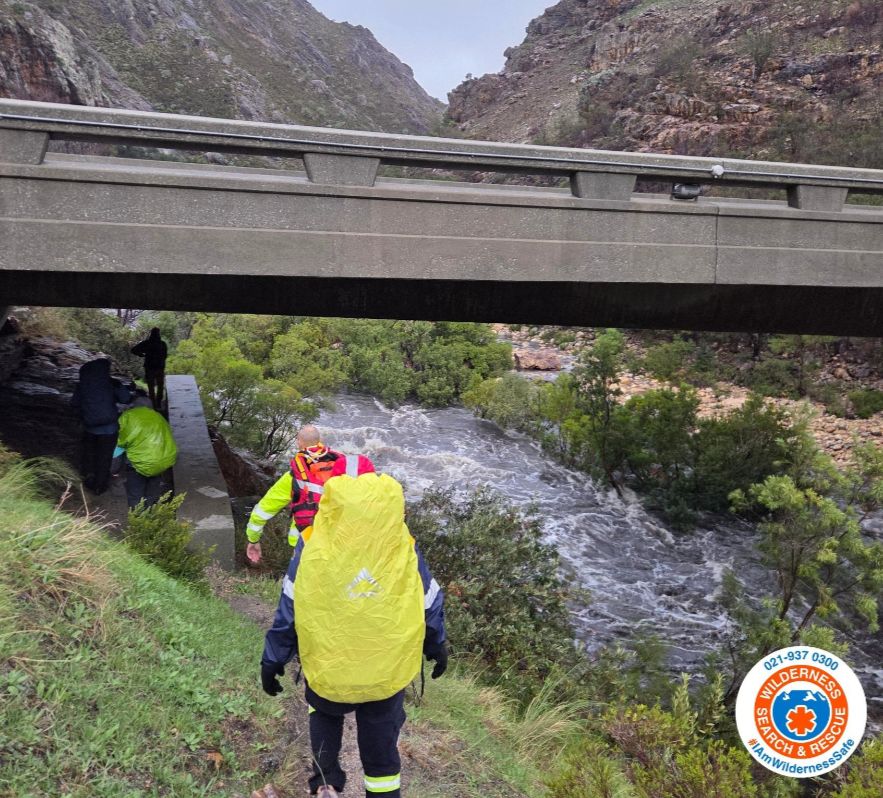 Stellenbosch student rescued after being stranded in Du Toitskloof flood overnight