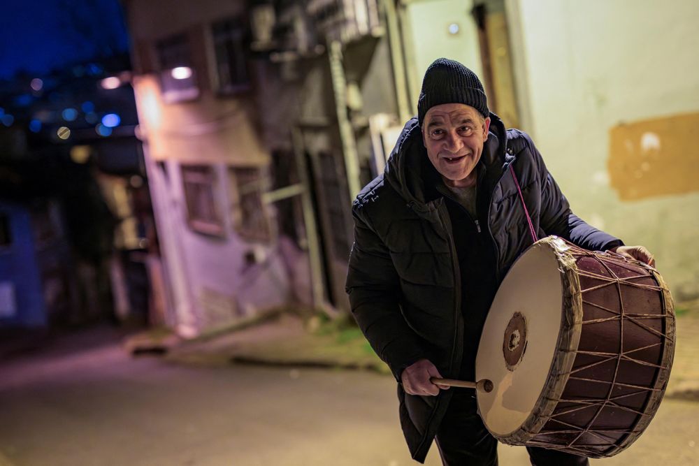 Ancient drum rite wakes Istanbul faithful to fast