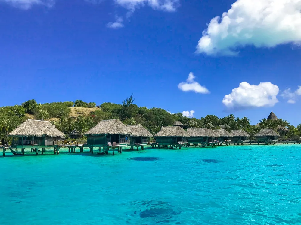 elite travel, luxury, ultra-wealthy-, rich and famous, travel destinations