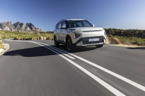 Kia Carens launches in South Africa as a diesel seven-seater under R400,000