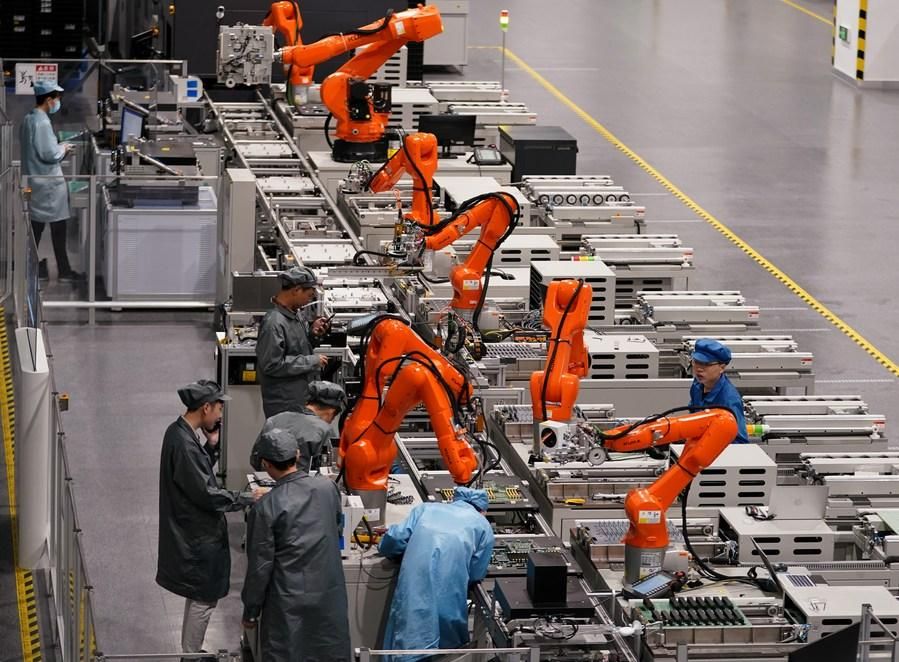 Manufacturing: Automation and AI