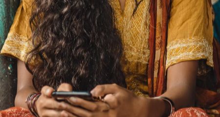 When gender-based violence moves online and targets the youngest generations