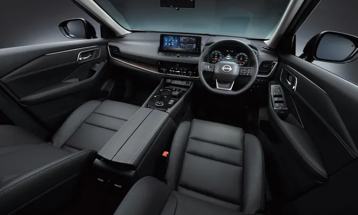 The cabin features genuine leather which, whether you prefer it or not, has become a genuine novelty.