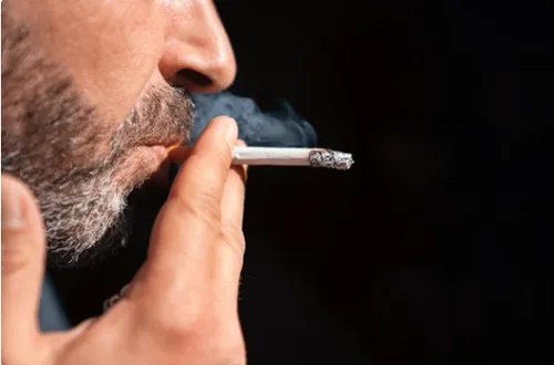 complete list of chemicals in cigarettes There are approximately 600 ingredients in cigarettes. When burned,  cigarettes create more than 7,000 chemicals. At least69 of these chemicals  are known to cause cancer, and many are toxic. Many of these