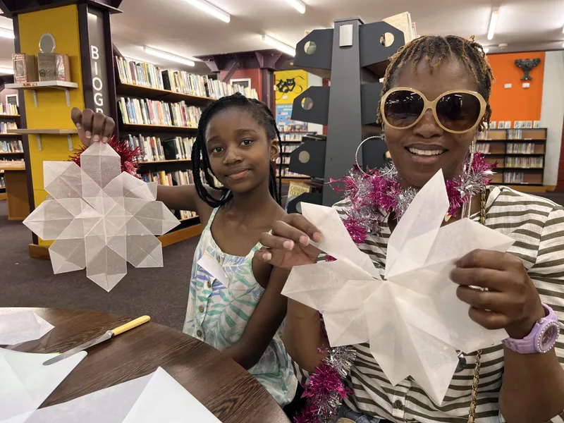 DIY Christmas decorations at Cape Town Central Library