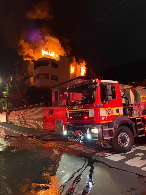 Chad le Clos seeks community support after deadly Sea Point apartment fire
