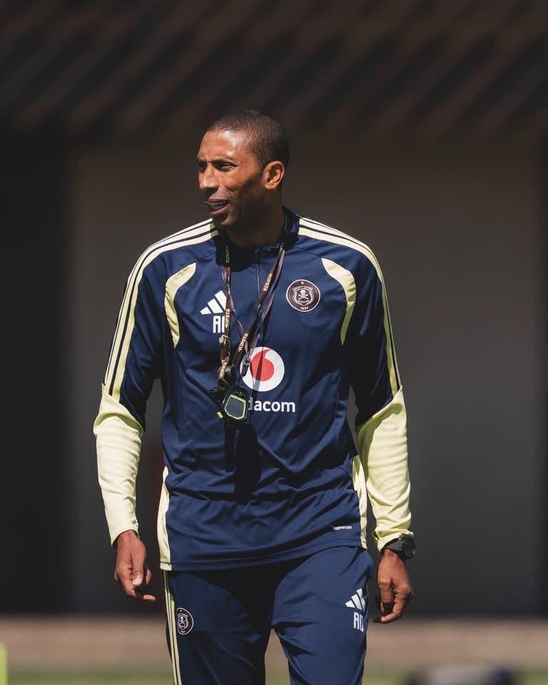 'Not here to play the clown': Ouaddou pleased with pure football from young Pirates unit