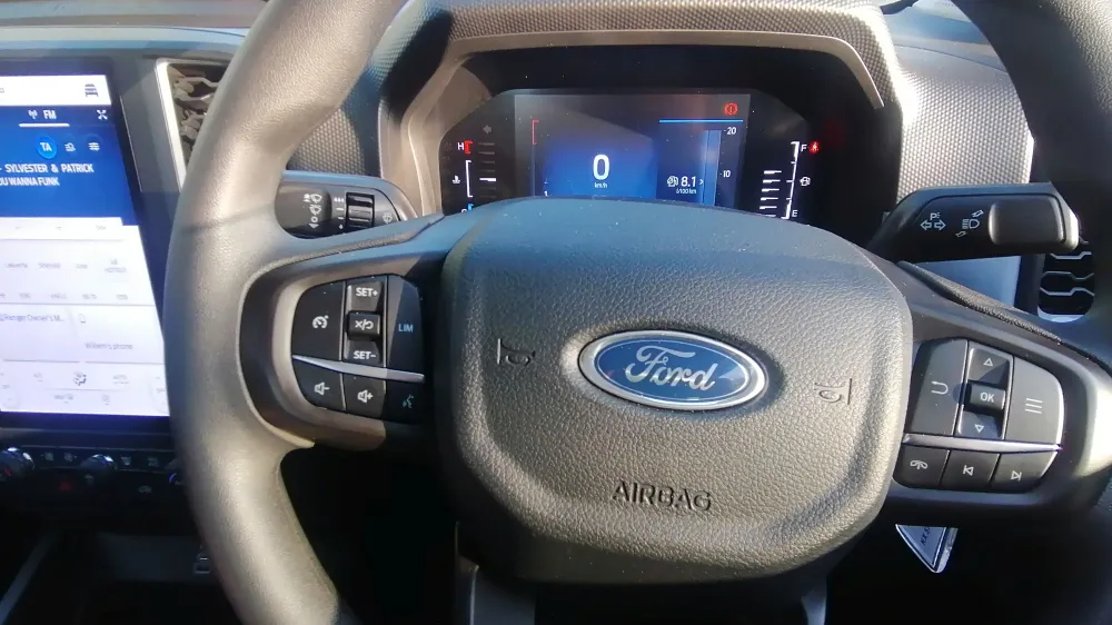 2023 Ford Ranger 2.0 SiT XL double cab interior cabin view