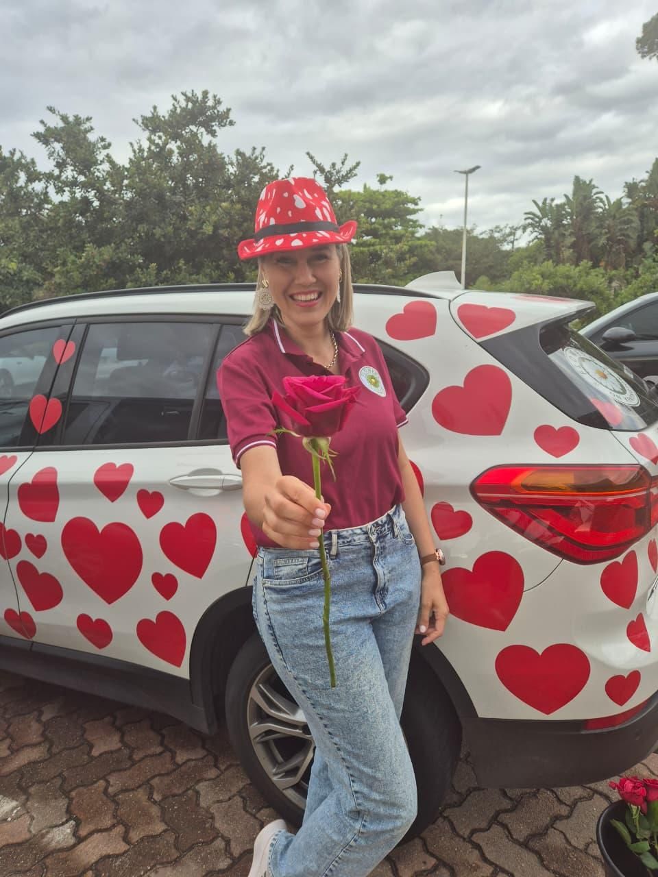 Durban florist Roxane Gordon goes viral by exposing Google Ads' customer ...
