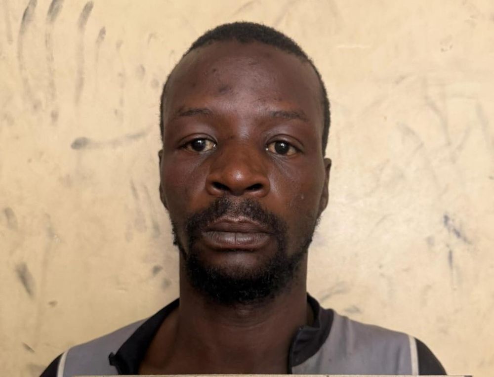Have you seen him? Awaiting-trial prisoner makes bold escape from ...