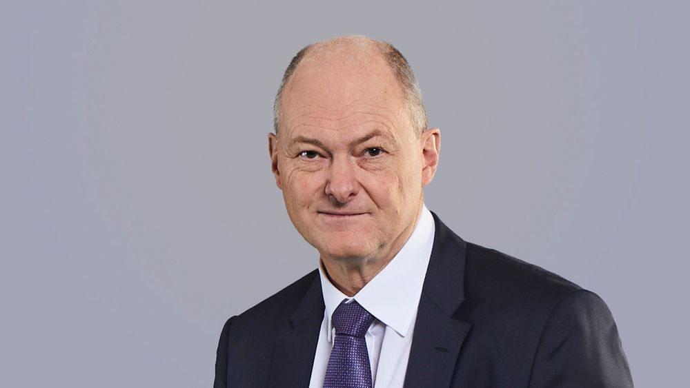 Hanratty agrees to extend term as Sanlam head to 2027