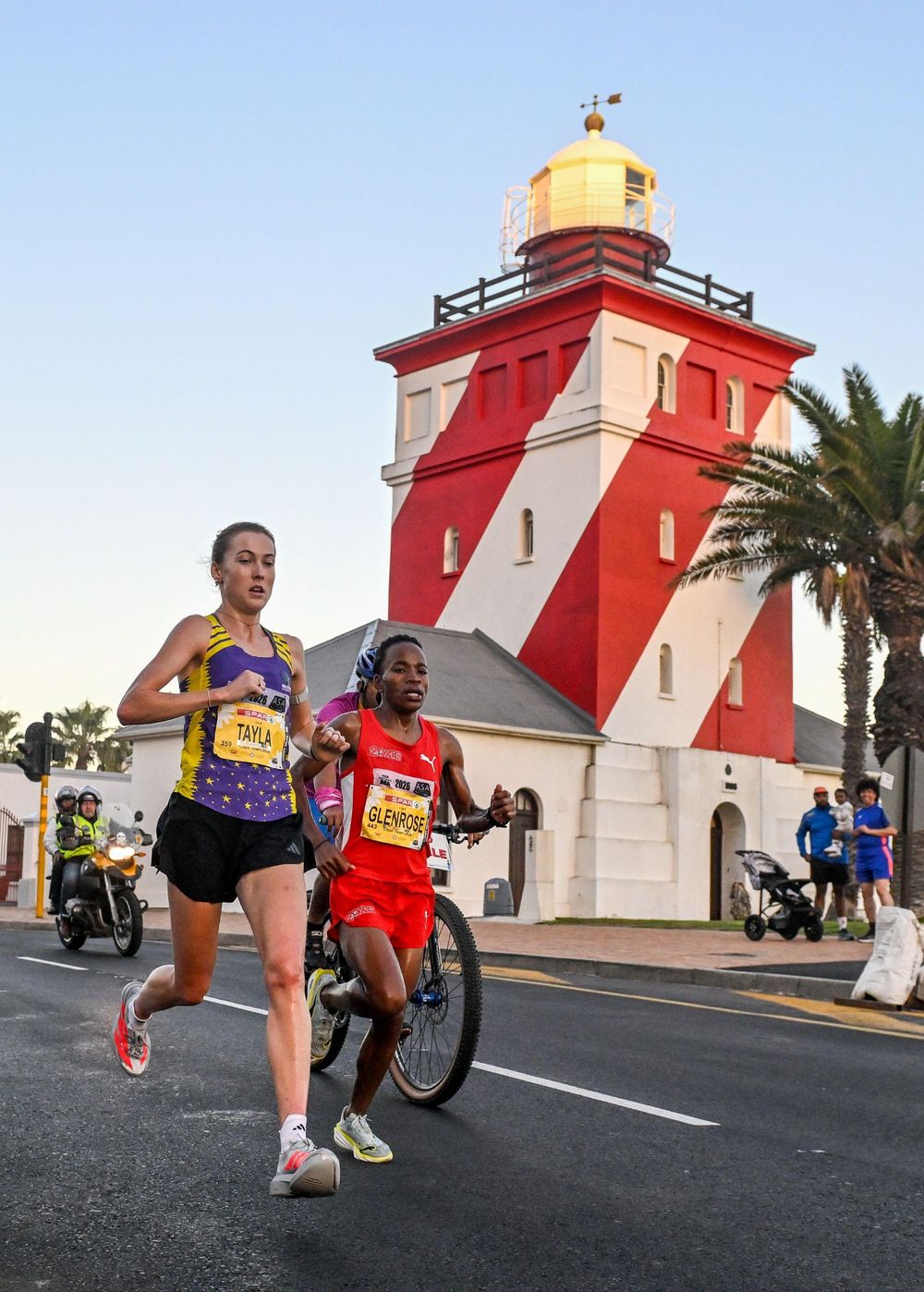Tayla Kavanagh edges Glenrose Xaba in Cape Town thriller to win Spar 10km series opener