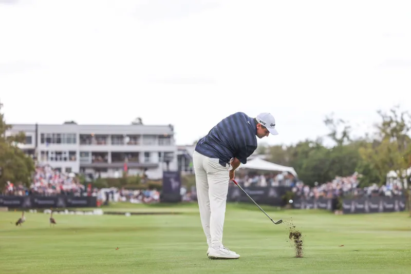 Casey Jarvis feeds off home crowd to take control of SA Open in testing conditions