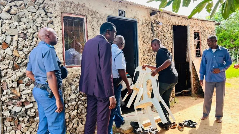 Ubephuma ejele ngecala lokubulala 'ogence izingane ezintathu'