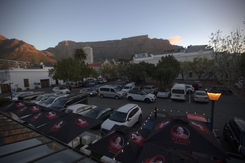 Le retour de Mzoli à Cape Town avec un nouveau lieu à Gardens