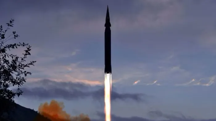 India tests a long-range hypersonic missile. 