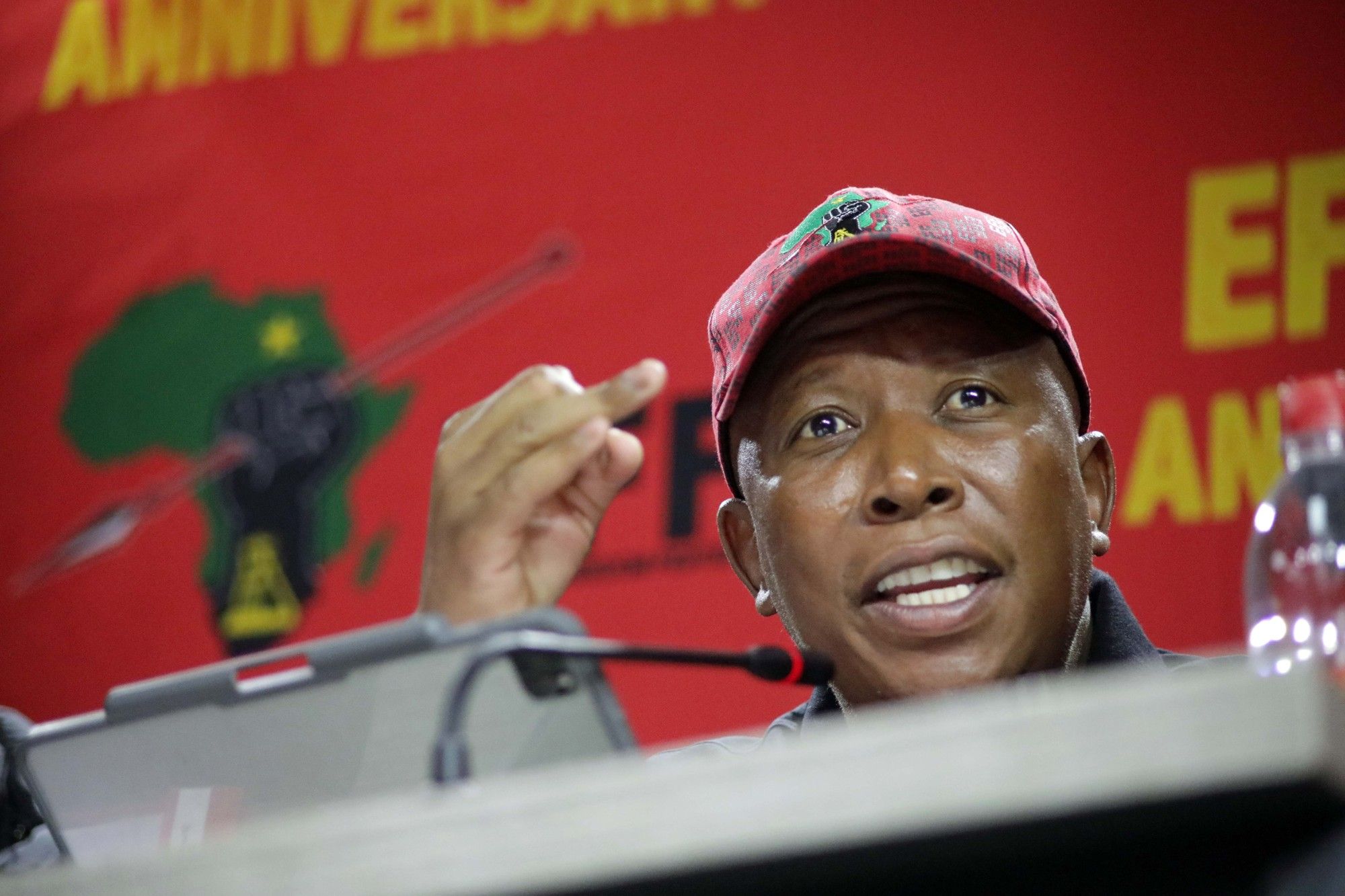 sars-denies-claims-by-malema-that-ramaphosa-asked-tax-agency-boss-to