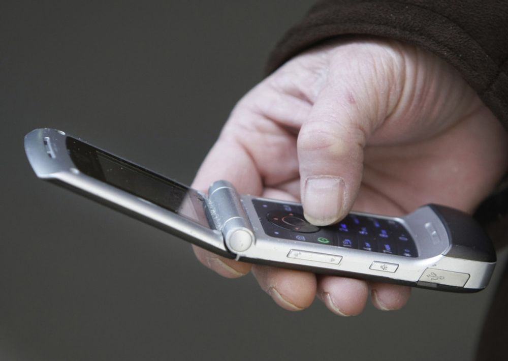 Cops probe SMS death threat to woman