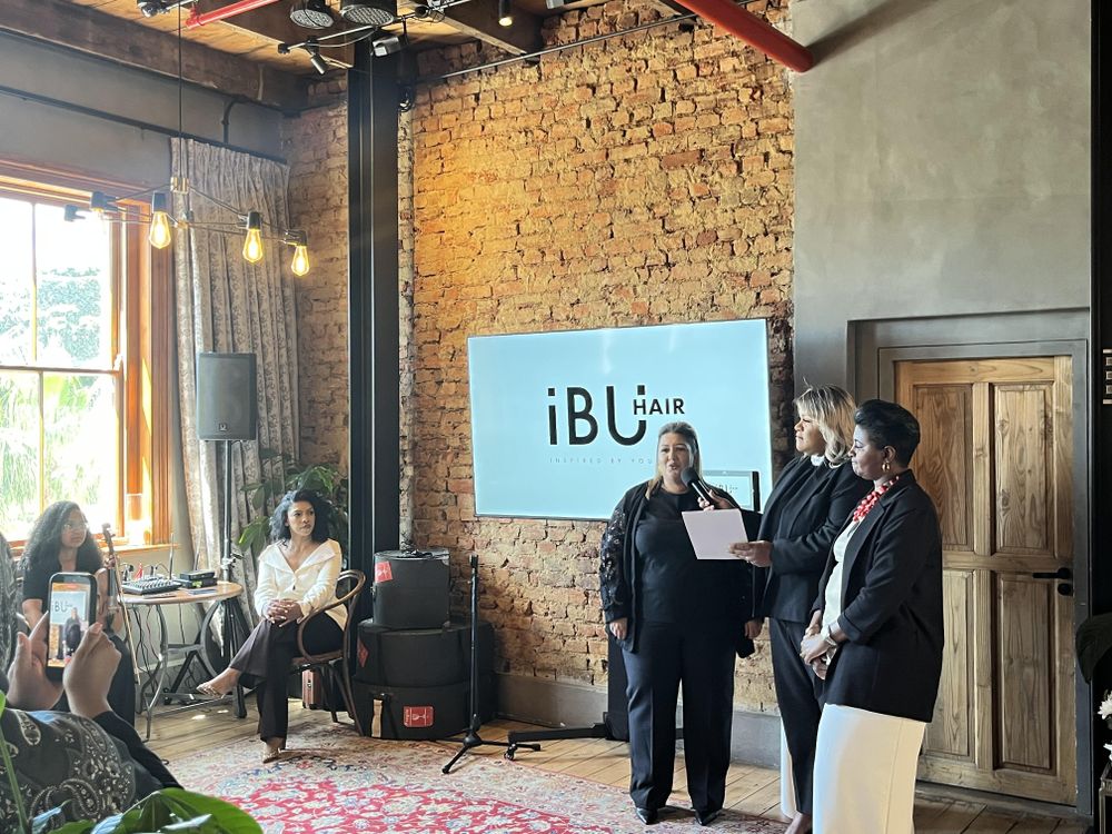 Trois coiffeuses du Cape Flats mettent 20 ans d’expérience au service du salon IBU Hair