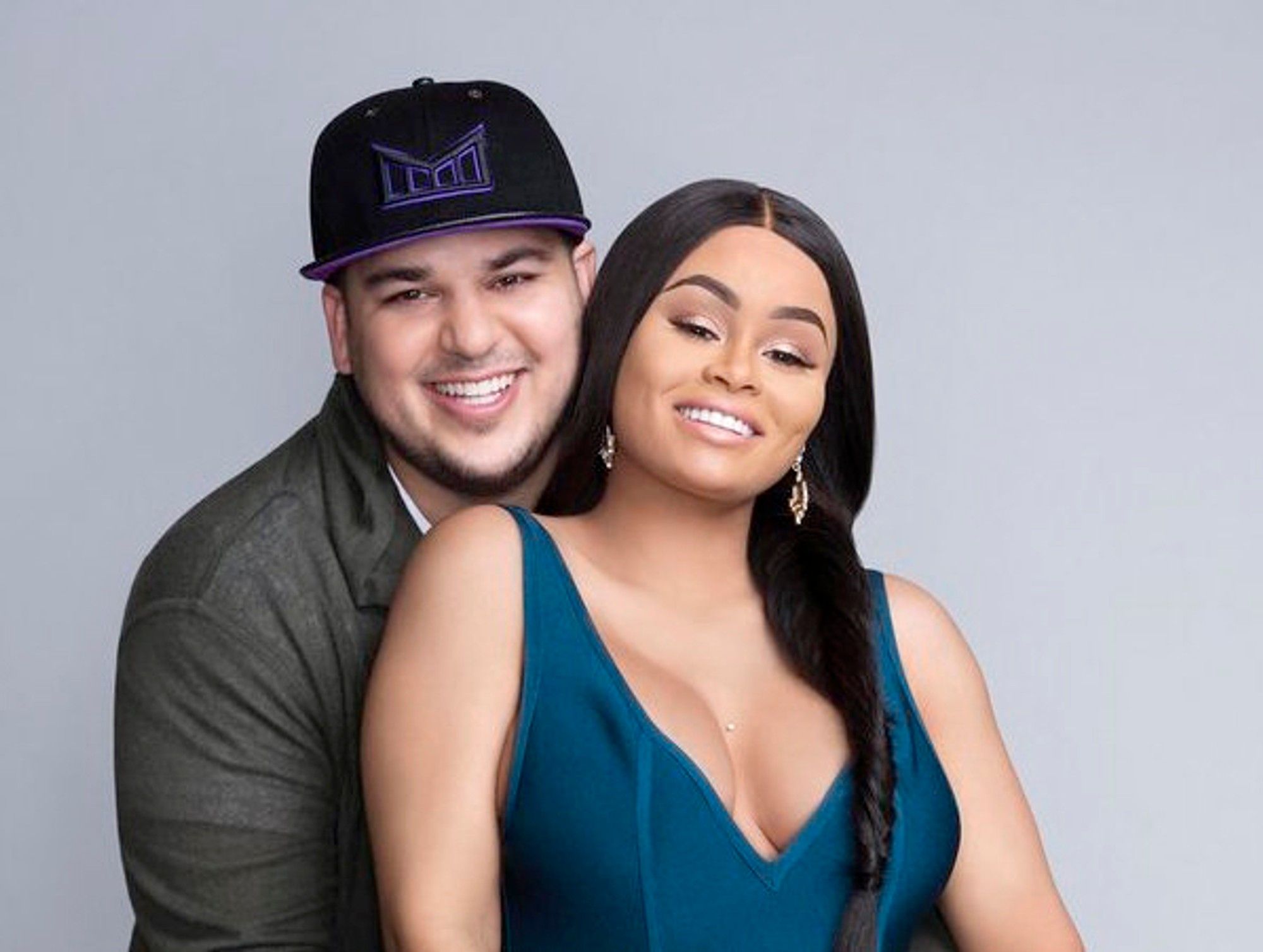 Rob Kardashian exposes Blac Chyna, posts nudes