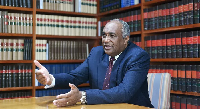 Judge Taswell Papier: Un pilier de la justice en Afrique du Sud