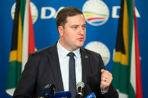 Analysts weigh in on Geordin Hill-Lewis's strategy for the DA