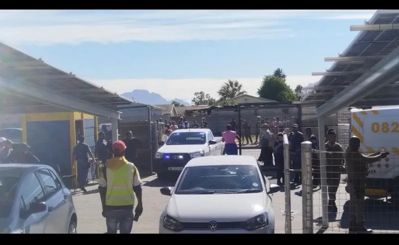 Eerste River Secondary school assembly turns violent: Two learners stabbed