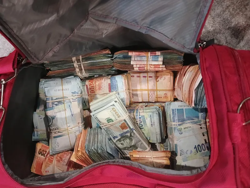 Foreign national arrested in Parklands with over R1 million in cash and stolen bank cards