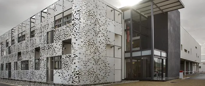 The new facility, expected to be completed in 2028, will initially manufacture oral cholera vaccines before expanding production to include inactivated polio vaccines (IPV), pneumococcal conjugate vaccines (PCV), and meningitis (MenX) vaccines.