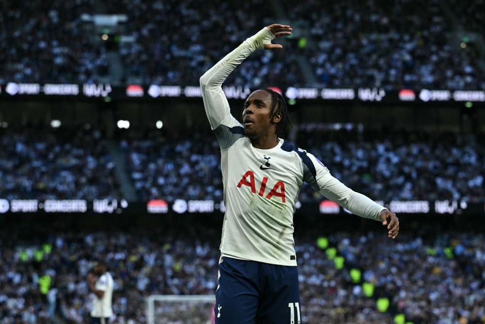 London’s long drop: Spurs and West Ham in direct battle for Premier League survival