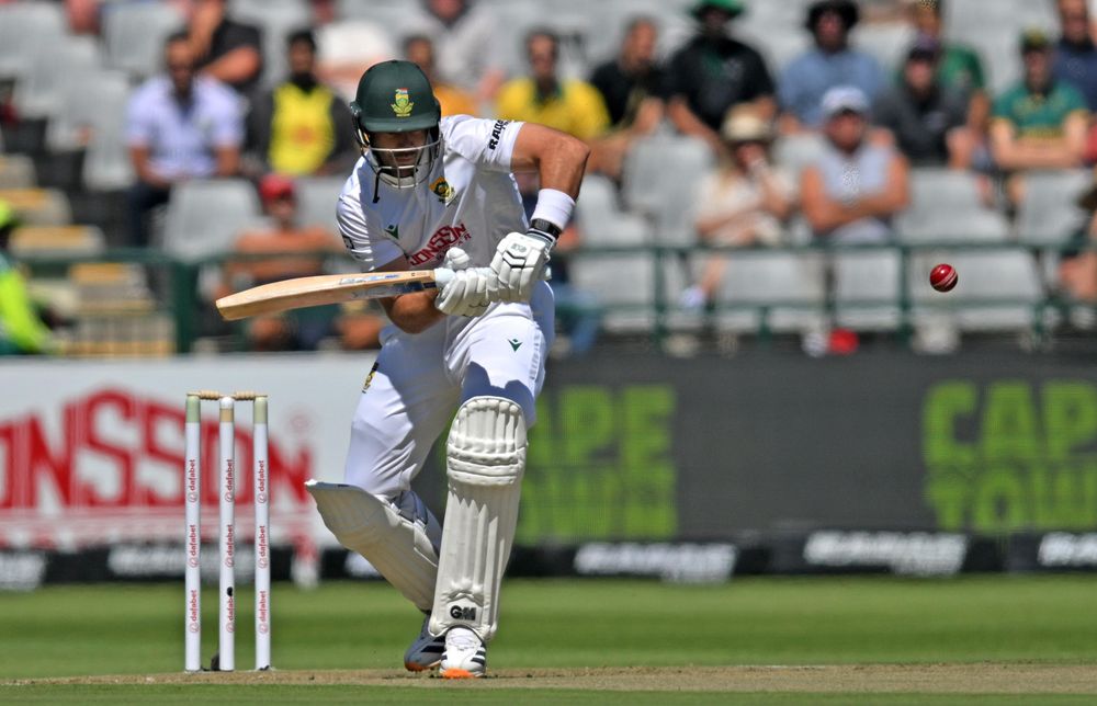 LIVE | Day 1: Proteas make solid start as Australia's new-ball bowlers ...